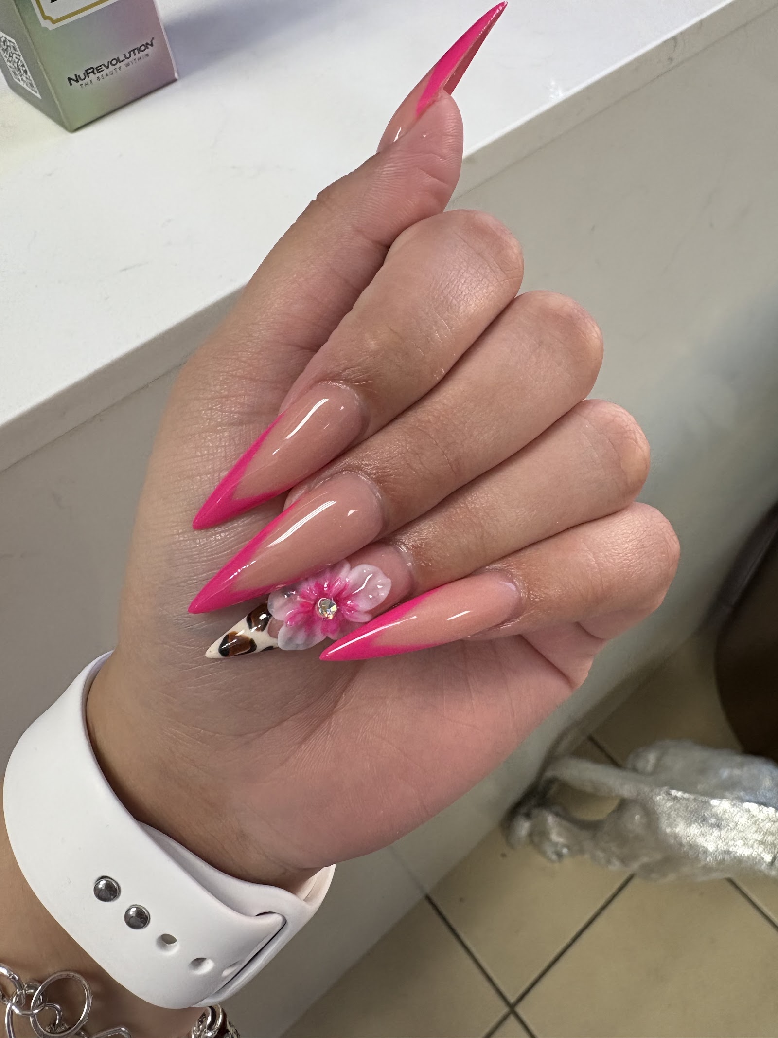Nice Nail Spa nail photo 2